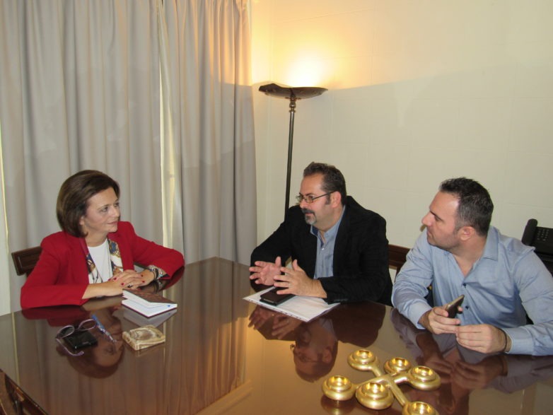 Συνάντηση υφυπουργού Εσωτερικών Μ. Χρυσοβελώνη με εκπροσώπους της Π.Ο. Σωματείων Εργαζομένων ΚΕΠ