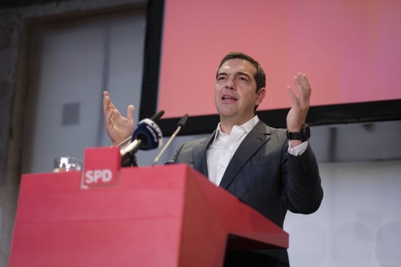 Τσίπρας στο συνέδριο του SPD: Τον Ιούλιο του 2015 αποφάσισα με καθαρό μυαλό