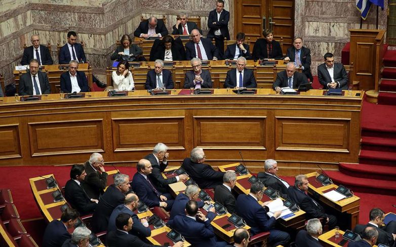 Αναθεώρηση Συντάγματος: «Πάγος» ΣΥΡΙΖΑ σε κρίσιμες τροποποιήσεις