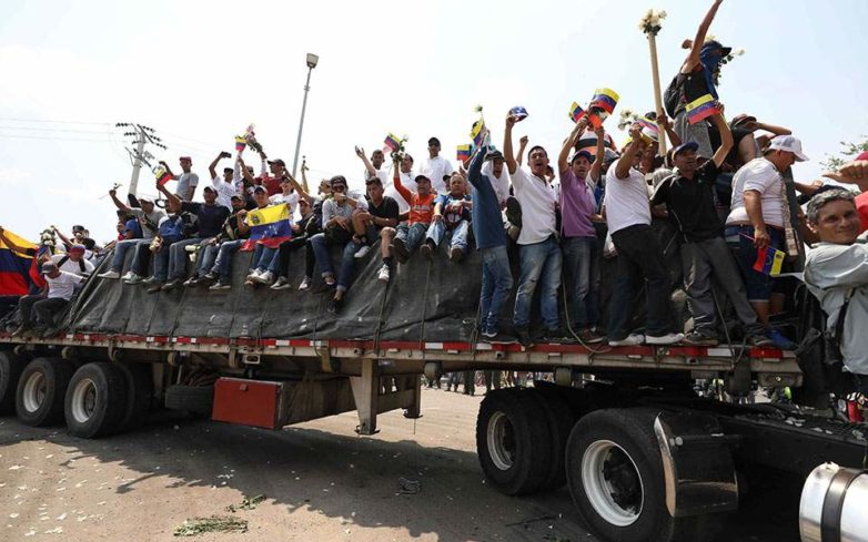 Γκουαϊδό: Πέρασε στη Βενεζουέλα το πρώτο φορτίο ανθρωπιστικής βοήθειας
