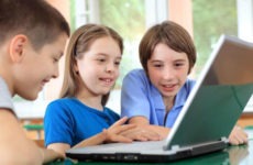 Έρευνα για τους κινδύνους και τις συνήθειες των παιδιών στο διαδίκτυο: To 21% έχει συναντηθεί με κάποιον που γνώρισε στο διαδίκτυο