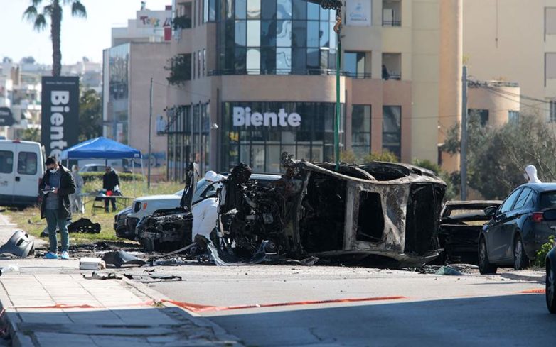 Έκρηξη στη Γλυφάδα: Το παρελθόν του 56χρονου στο «μικροσκόπιο» της ΕΛ.ΑΣ.