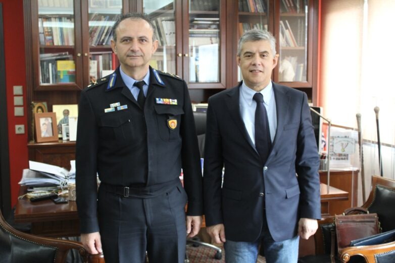 Συνάντηση περιφερειάρχη Θεσσαλίας με τον νέο περιφερειακό διοικητή Πυροσβεστικών Υπηρεσιών Θεσσαλίας