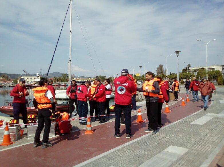 Άσκηση  της ΕΟΔ Μαγνησίας με τραυματισμό εργάτη σε πλωτό γερανό