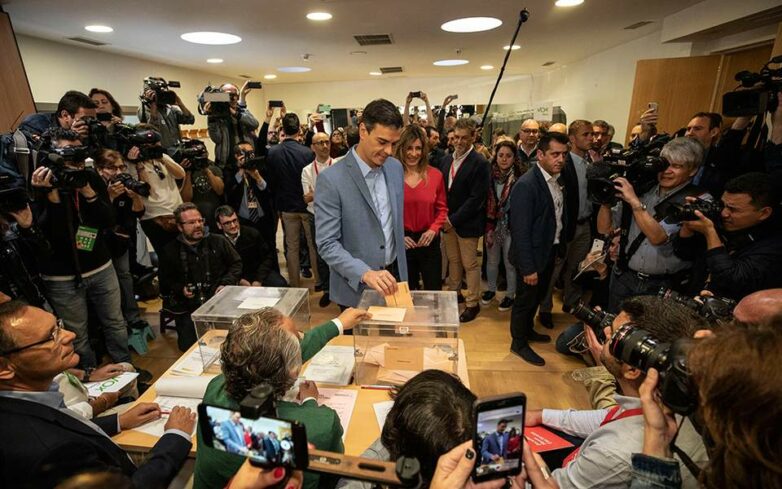 Ισπανία: Άνοιξαν οι κάλπες για τις βουλευτικές εκλογές