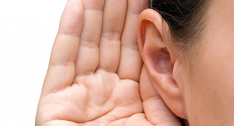 Με τα επαναστατικά εμφυτεύματα ακοής κωφά παιδιά κι ενήλικες μπορούν πλέον να ακούν!
