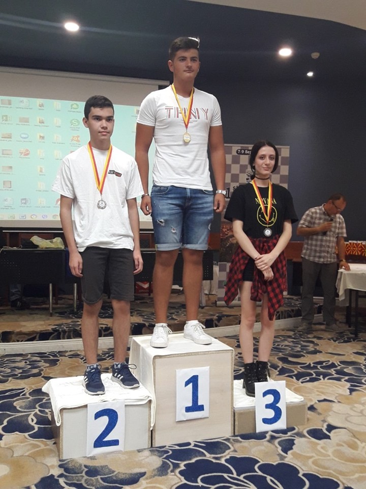 Ασημένιο μετάλλιο για νεαρό Βολιώτη σκακιστή σε Διεθνές Τουρνουά στην Οχρίδα