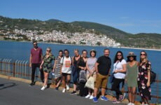 Άγγλοι τουριστικοί πράκτορες στη Σκόπελο