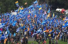 Στους δρόμους υπέρ της ανεξαρτησίας 200.000 Σκωτσέζοι με κιλτ και πίπιζες
