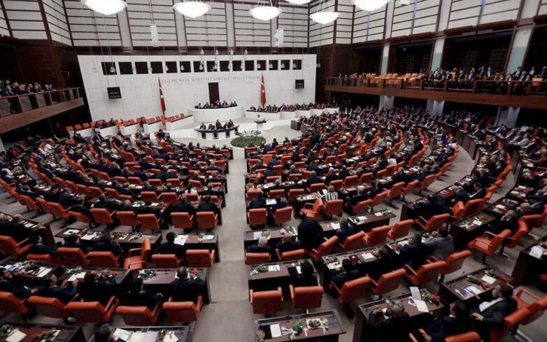 Τουρκία: Το κοινοβούλιο ενέκρινε την ανάπτυξη στρατευμάτων στη Λιβύη
