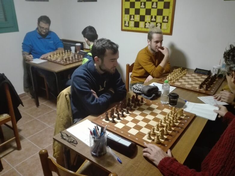 Συνεχίζει την επέλασή της η Ακαδημία Σκακιστών Βόλου στο πρωτάθλημα Θεσσαλίας