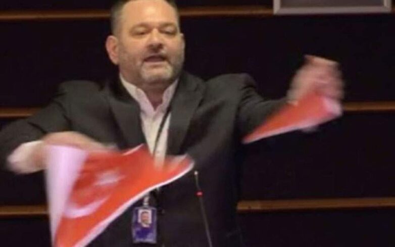 Έντονη αντίδραση της μόνιμης τουρκικής αντιπροσωπείας στην ΕΕ κατά Λαγού