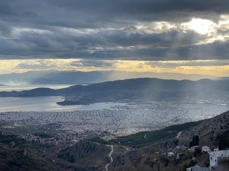 Χωρίς επιβάρυνση η ατμόσφαιρα στον Βόλο