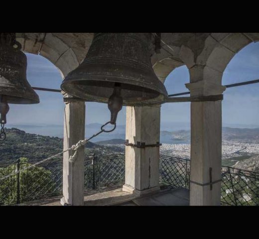 Aνήμερα της Εθνικής εορτής θα χτυπήσουν όλες οι καμπάνες στην Μητρόπολη Δημητριάδος