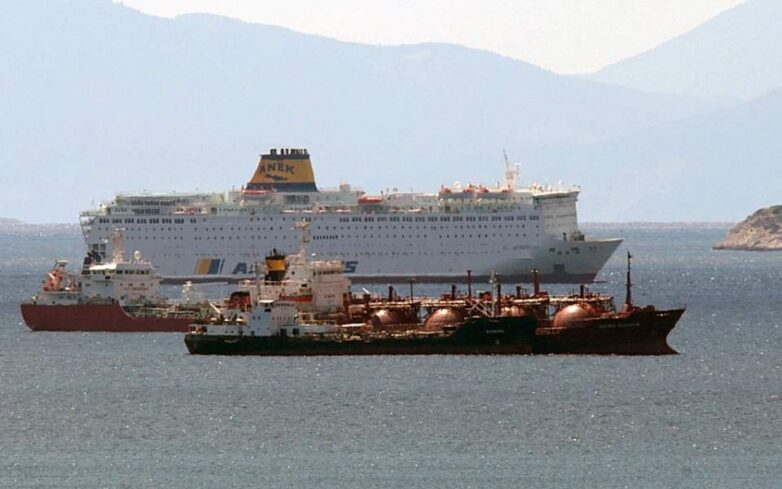 Καταπλέει στον Πειραιά το «Ελ. Βενιζέλος» – 119 κρούσματα μεταξύ των επιβατών