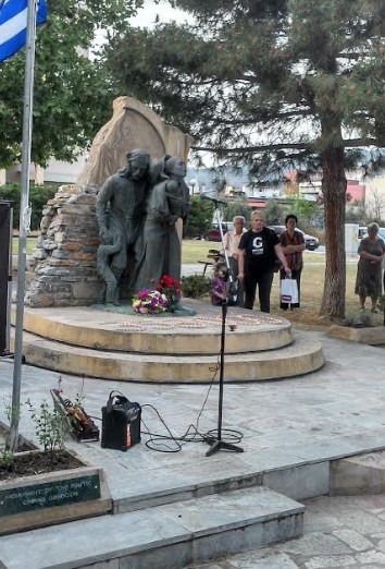 Το τμήμα ποδηλασίας της Νίκης Βόλου στην εκδήλωση μνήμης για την Γενοκτονία των Ποντίων