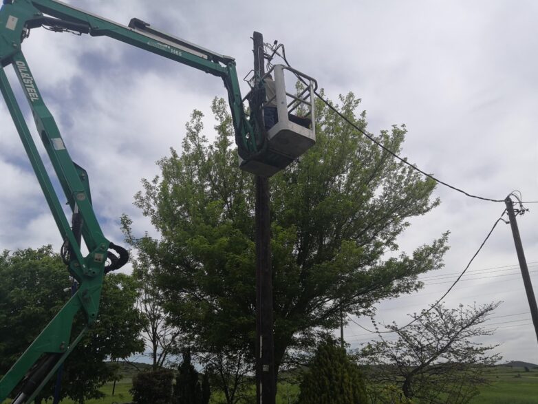 Αντικατάσταση λαμπτήρων ηλεκτροφωτισμού στον Δήμο Ρήγα Φεραίου
