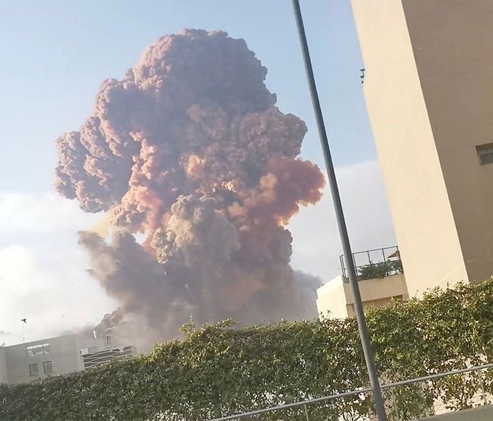 Ισχυρή έκρηξη συγκλόνισε τη Βηρυτό