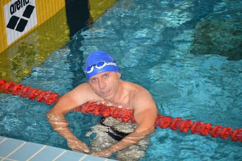 Δύο μετάλλια για τη Νίκη Βόλου με τον Αντώνη Κρύσιλα στο πανελλήνιο πρωτάθλημα κολύμβησης Μasters