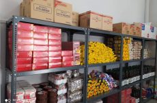 Δωρεά τροφίμων στο Κοινωνικό Παντοπωλείο Δήμου Ρήγα Φεραίου από το Κοινωφελές Ίδρυμα Σταύρος Νιάρχος