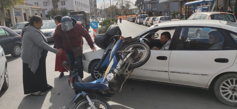 Άγιο είχε δικυκλιστής στη 2ας Νοεμβρίου στο Βόλο